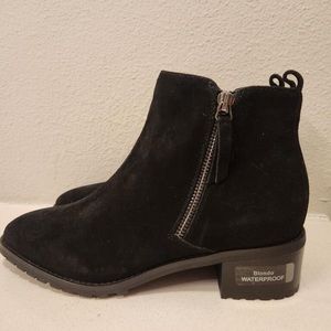 Worn Once Black Booties!